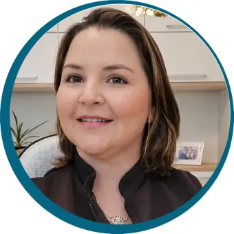 Dra. Laiane Martins